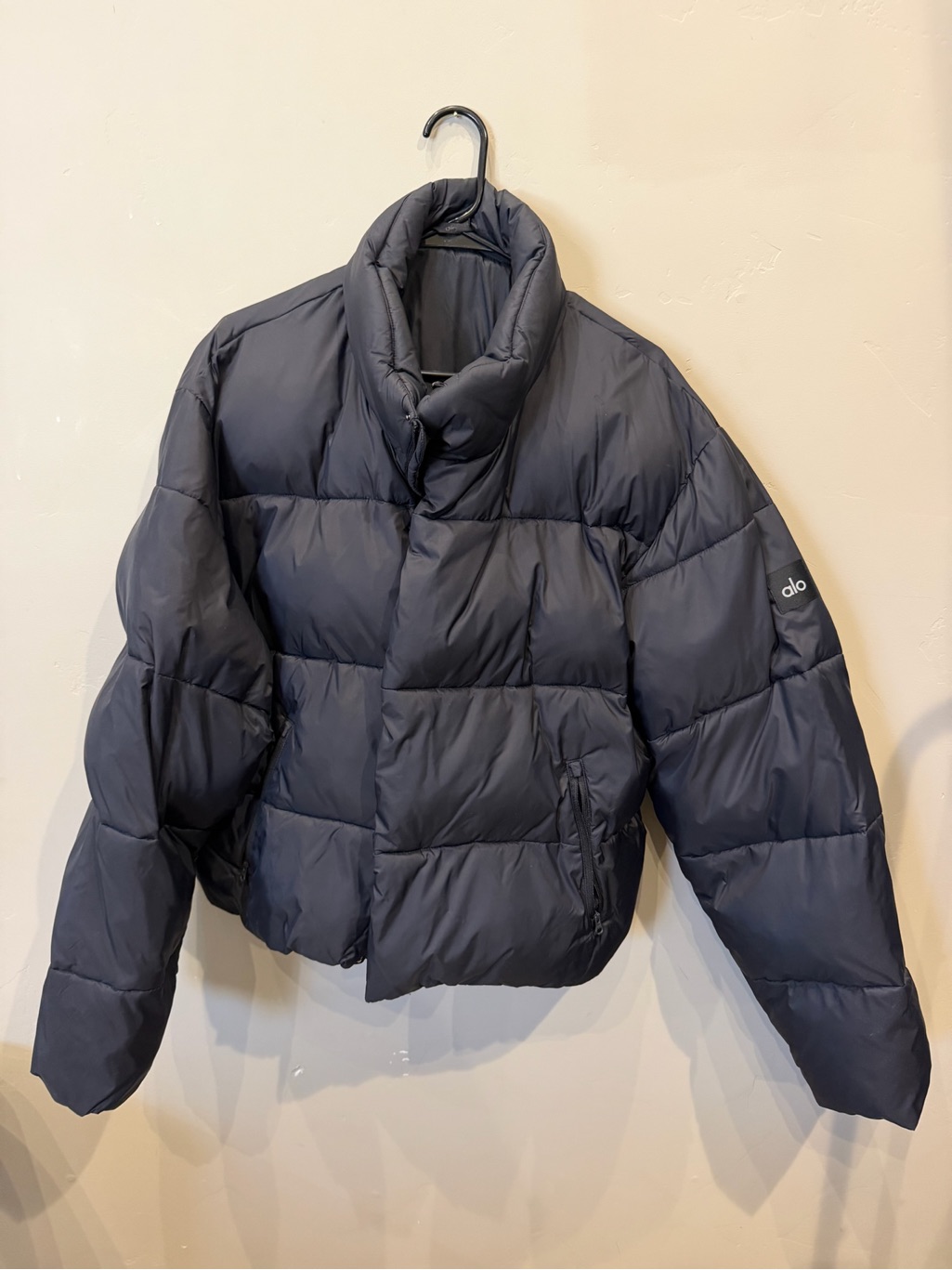 Alo Yoga Men's Black Puffer Jacket